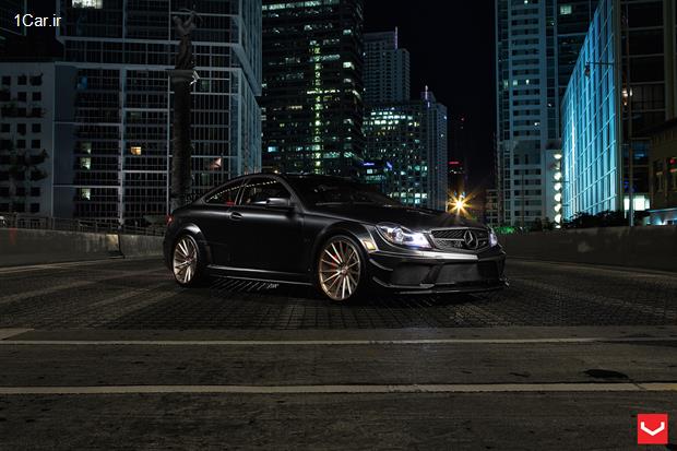 بتمن سوار بر Vossen